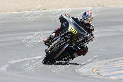 media/Apr-26-2025-BRL Bagger Racing League (Sat) [[9e270f465f]]/7-Super Street Bagger Race/